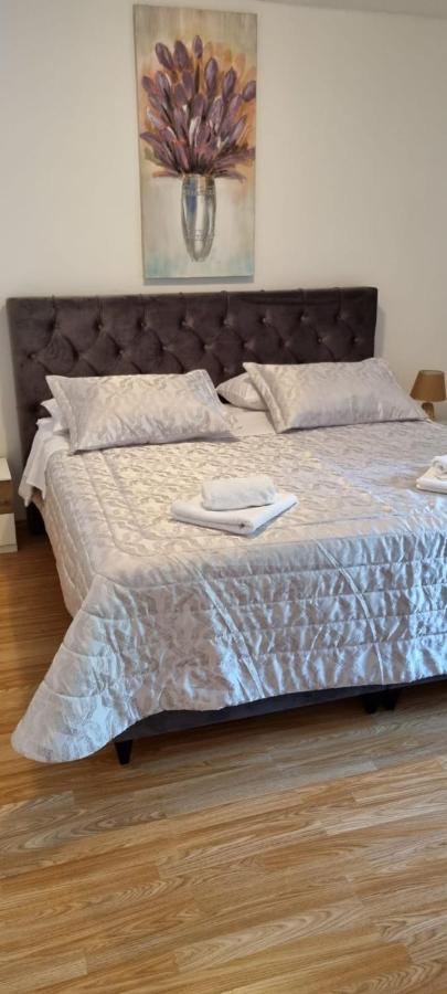 Holiday Home Zezevica - Heated Pool Sestanovac Bagian luar foto