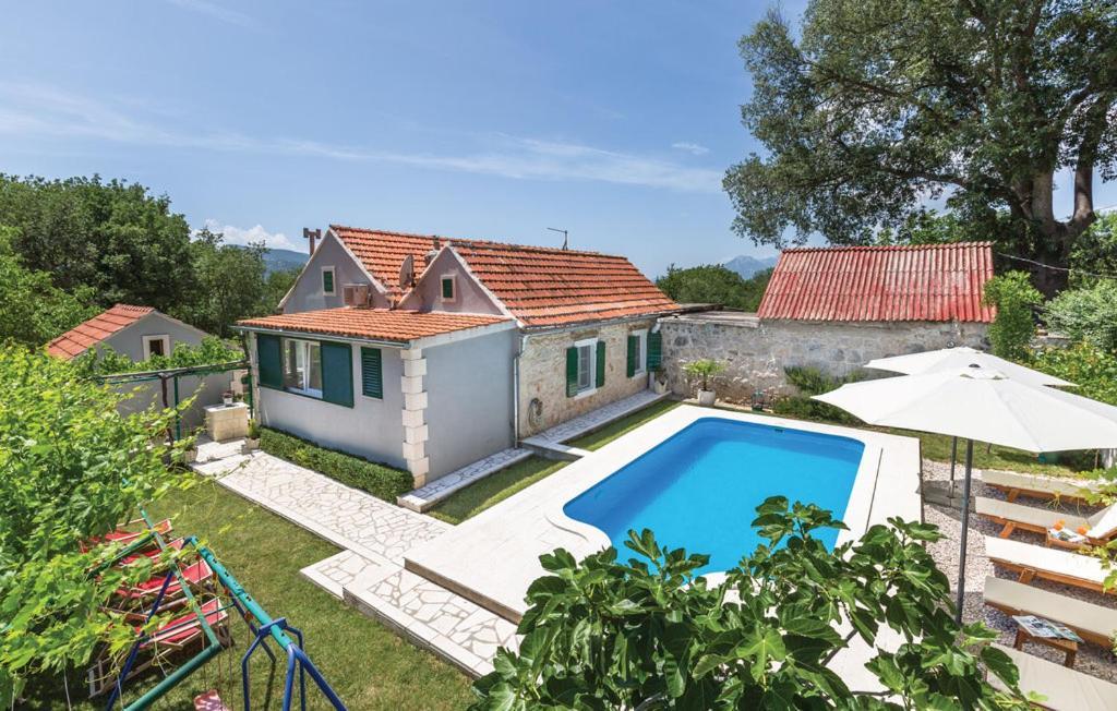 Holiday Home Zezevica - Heated Pool Sestanovac Bagian luar foto