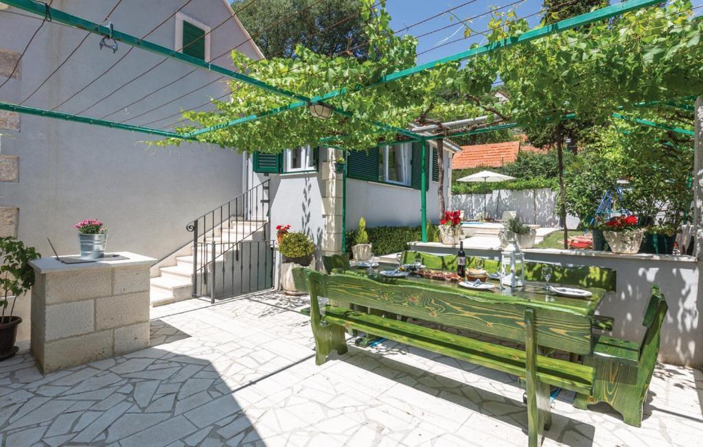 Holiday Home Zezevica - Heated Pool Sestanovac Bagian luar foto